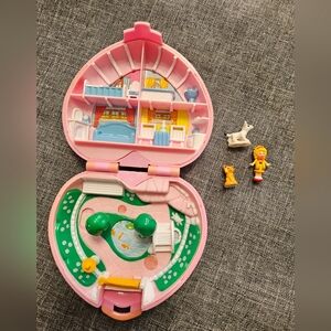 Vintage 1989 Country Cottage Polly Pocket